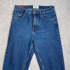 Zara Authentic Premium Blue high-waisted mom jeans.